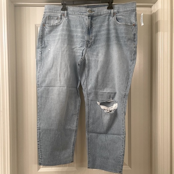 ⭐️HP⭐️ Old Navy Mid-Rise Boyfriend Straight Ripped Jeans LR.9 - Picture 3 of 5
